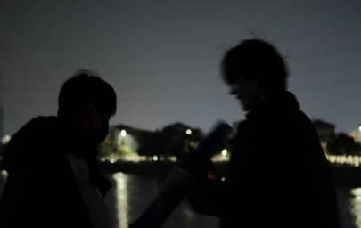 敖子逸谢彬彬私下玩火被抓包!粉丝笑称:这友谊太燃了