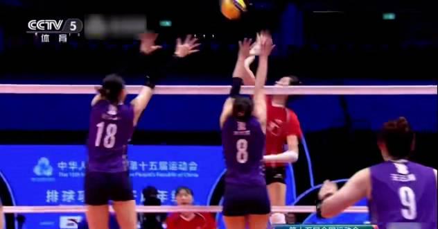 朱婷一句话点醒千万人:真正的强者,从不抱有任何幻想!