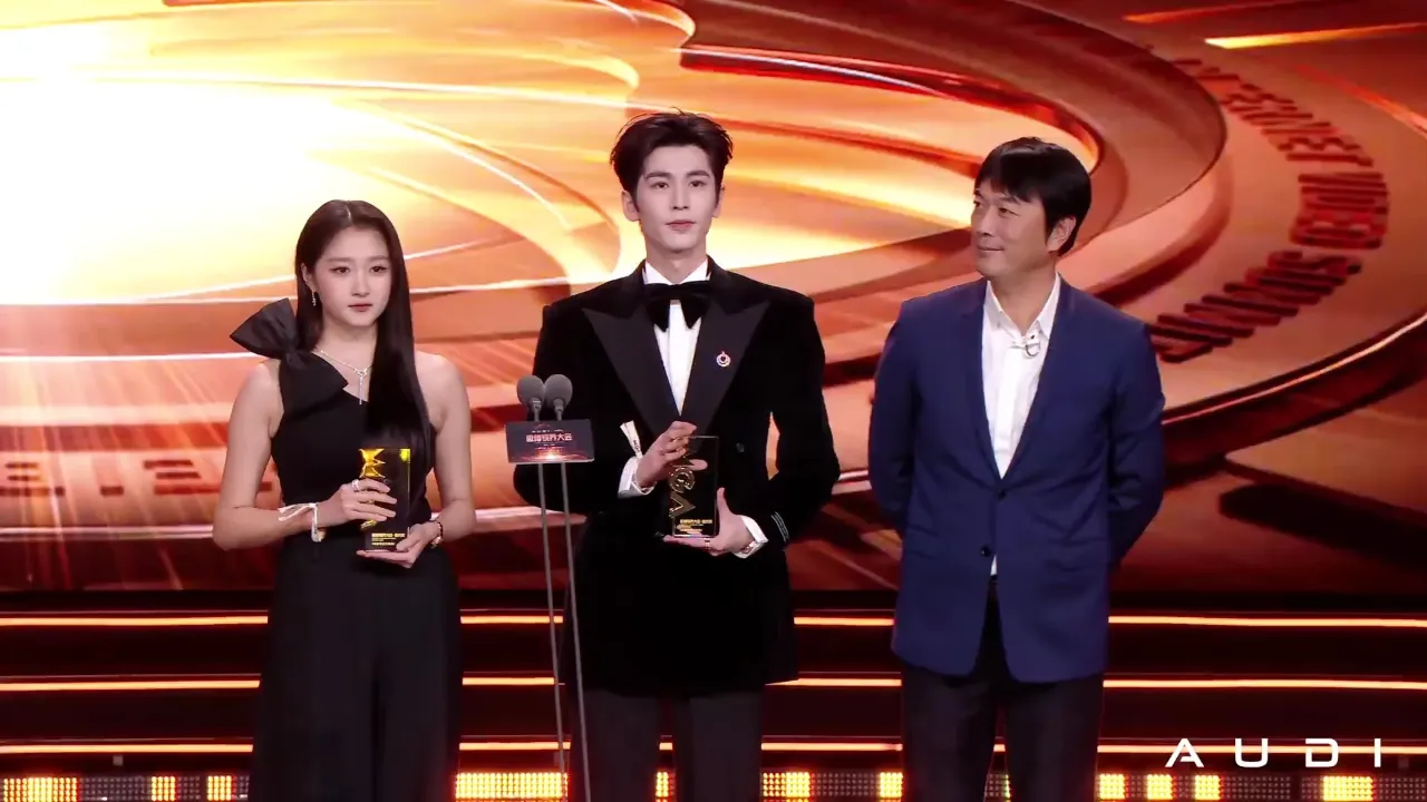 海外华人如何突破地区限制观看关晓彤张凌赫获奖的微博视界大会直播教程