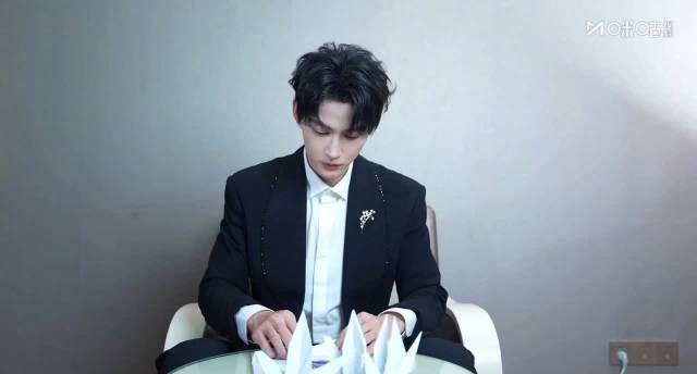 海外华人追剧看球遇难题?这些方法帮你轻松突破地区限制看国内节目