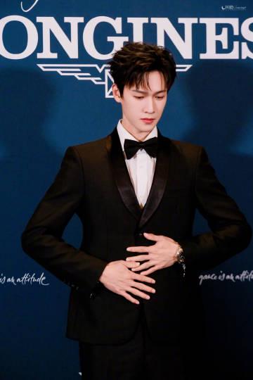 海外华人追剧困扰全解析:从李昀锐活动看国内内容地区限制的破解之道