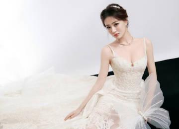 徐璐回应不进组引热议!演员的“等待”与“选择”,背后藏着怎样的行业真相?