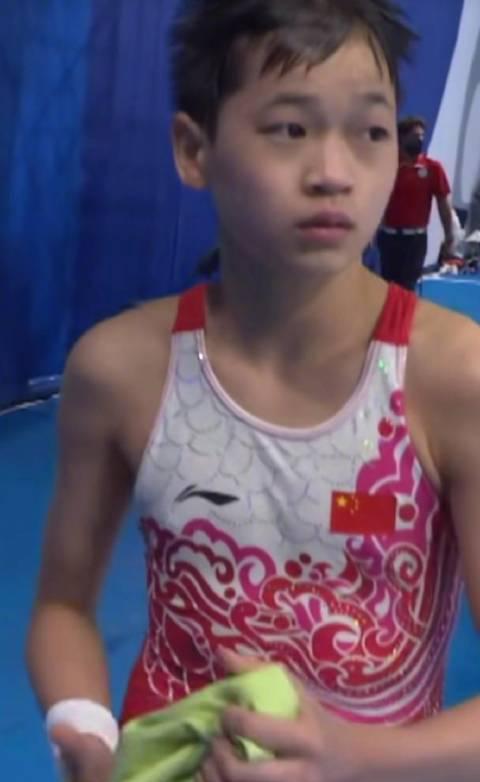 刷到全红婵14岁奥运夺冠视频,我忽然想起自己14岁时,连网吧都进不去