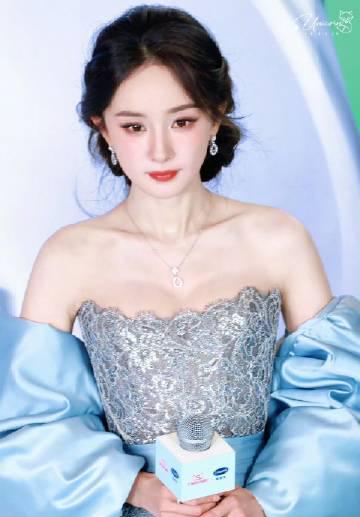 海外华人如何解锁杨幂新剧?从“爽文女主”到现实女王,她的每一步都值得追!